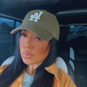 Meet your Posher, Endria